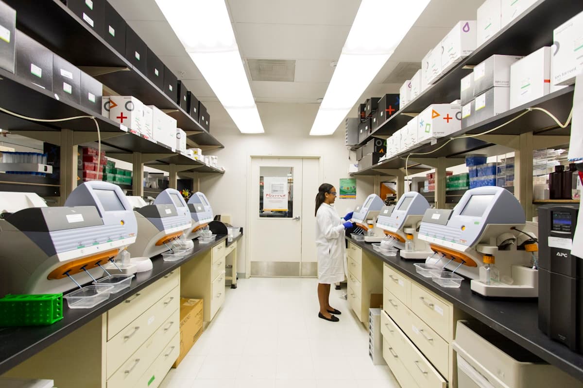 Laboratory diagnostic blood test and platelet monitoring